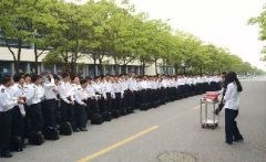 280名男生為唯一女生慶生，不要太幸福